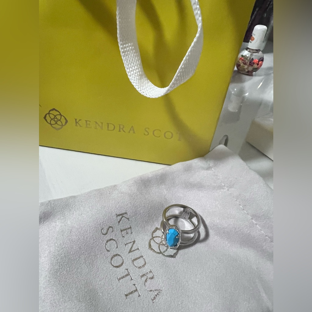 Brand New Kendra Scott Elyse Ring